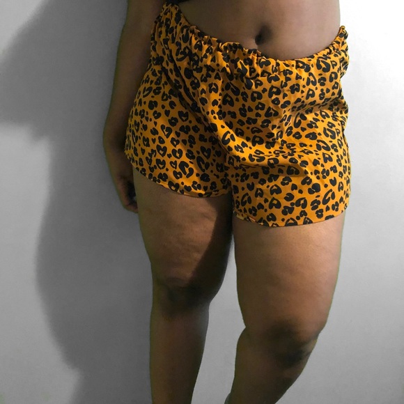 Yellow Print Paperbag Shorts - Picture 6 of 9